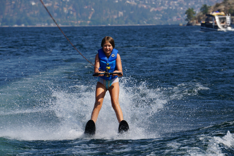 Choosing the Right PFD for Towable Watersports in Canada