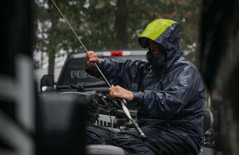 Waterproof vs. Water-Resistant: How to Choose the Right Jacket Fabric for Your Marine Environment