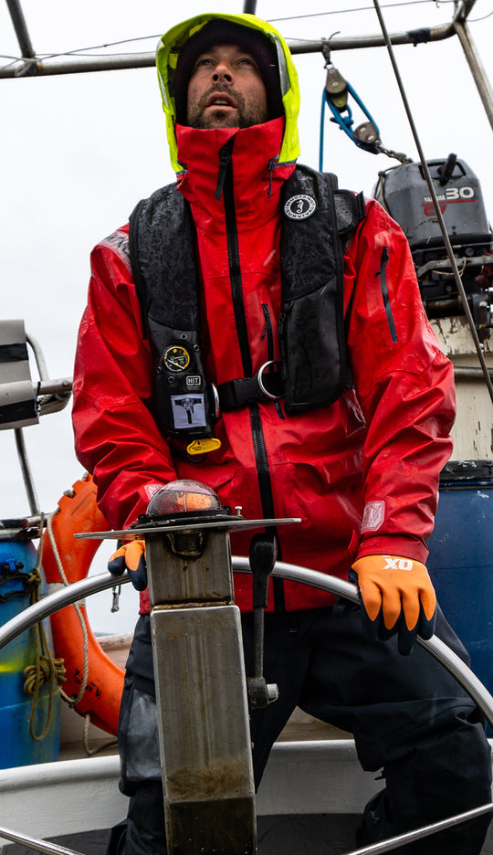 HIT™ Inflatable PFD with Sailing Harness Mustang Survival Canada