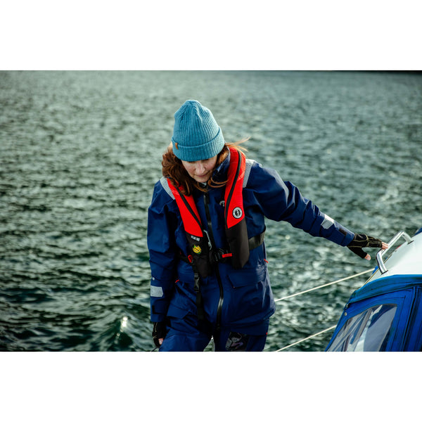 Atlas DLX Hammar Lifestyle 3.jpg
