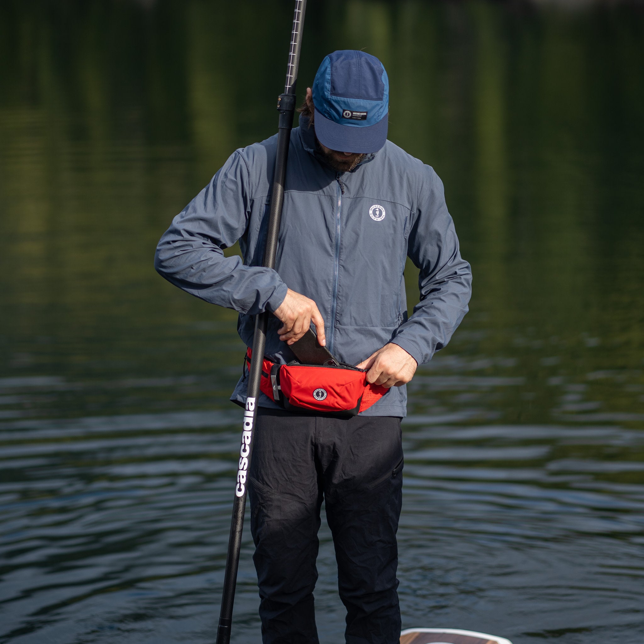 MD3800 Essentialist Belt Pack Red