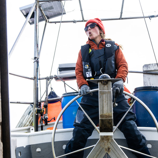 MD315402 HIT Hydrostatic Inflatable PFD with Tether Point Black